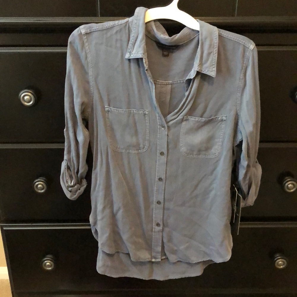 NWT Rock & Republic Chambray style shirt